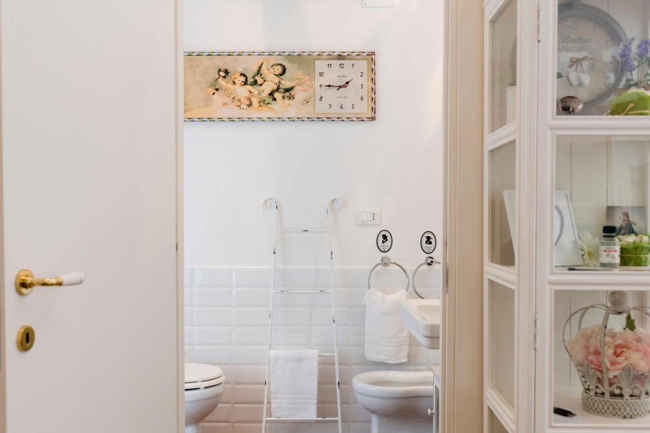 Capo Le Case, Romantic Flat Near Spanish Steps Exteriér fotografie